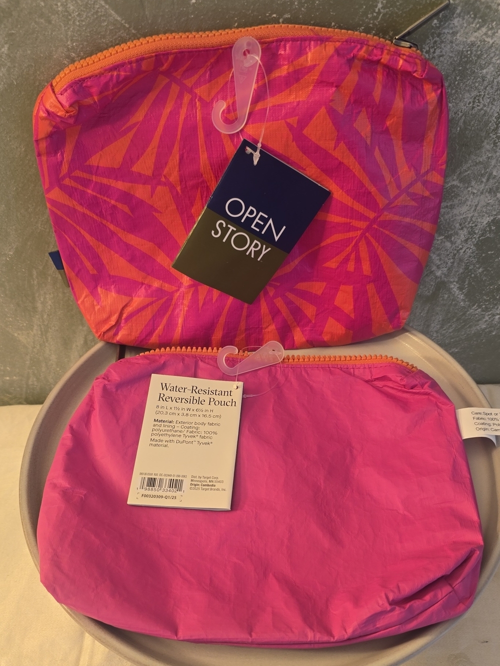 2 Open Story Reversible Water-Resistant Pouch in Pink & Orange New